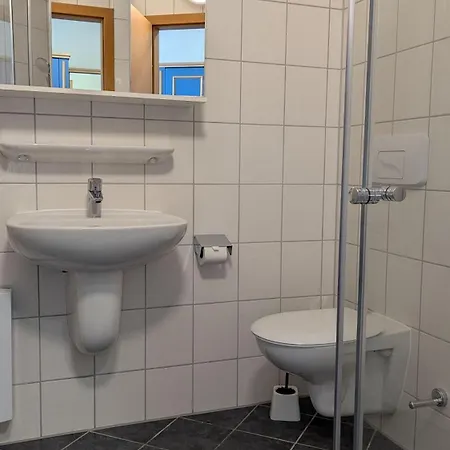 Yachthafenresidenz-wohnung-9207-895 * Kuehlungsborn